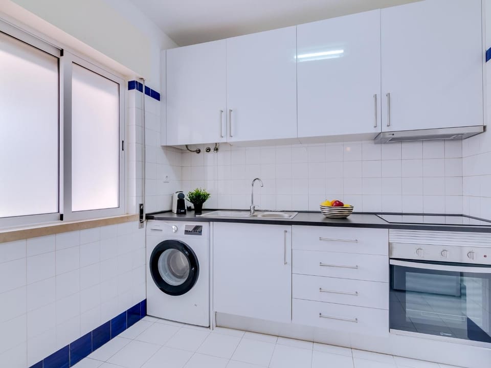 Kitchen or kitchenette, minibar, pet friendly, stove, washing machine