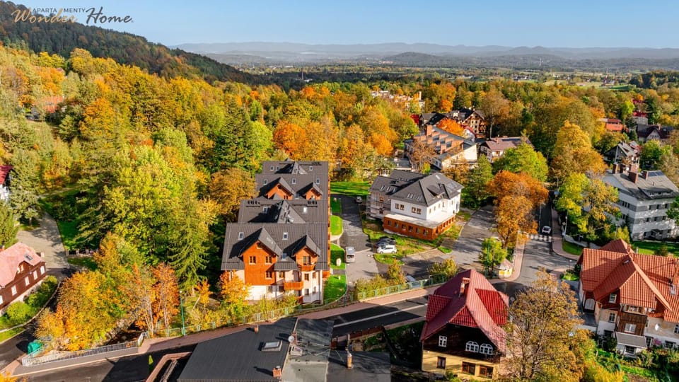 Property building, Day, Neighbourhood, Natural landscape, Bird's eye view, Location