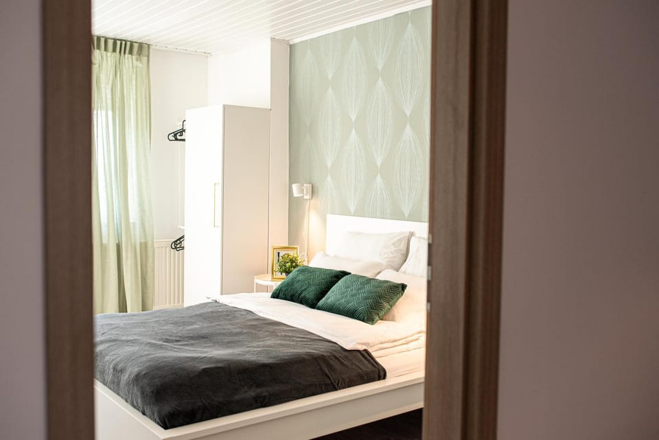 Bed, Bedroom, wardrobe