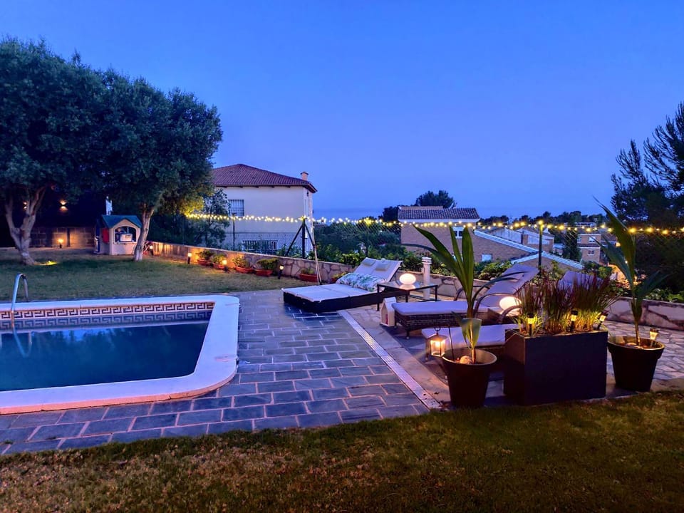 Garden view, Pool view