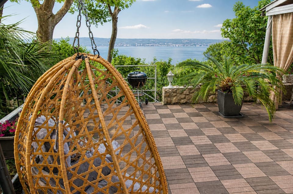 Patio, Natural landscape, Garden, View (from property/room), Balcony/Terrace, Garden view, Sea view