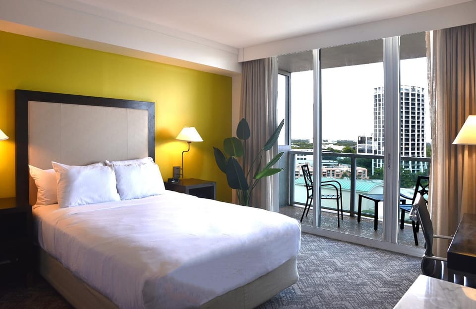 Stunning 12th Floor Studio In The Heart Of Grove House in Coconut Grove
