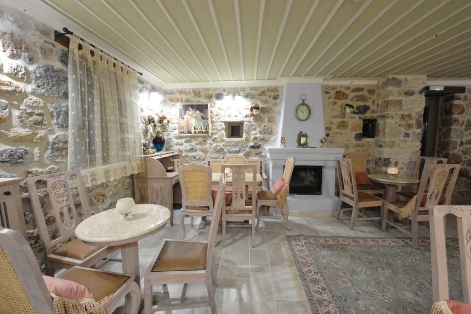 Lounge or bar