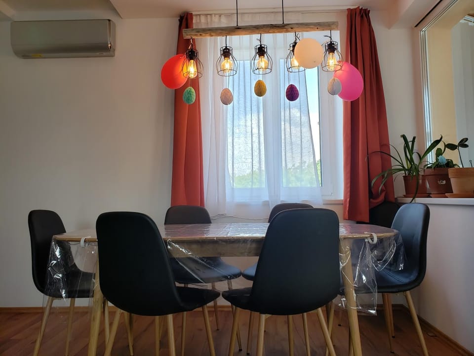 Dining area, air conditioner