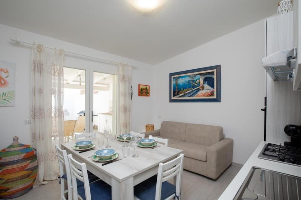 Living room, kitchen