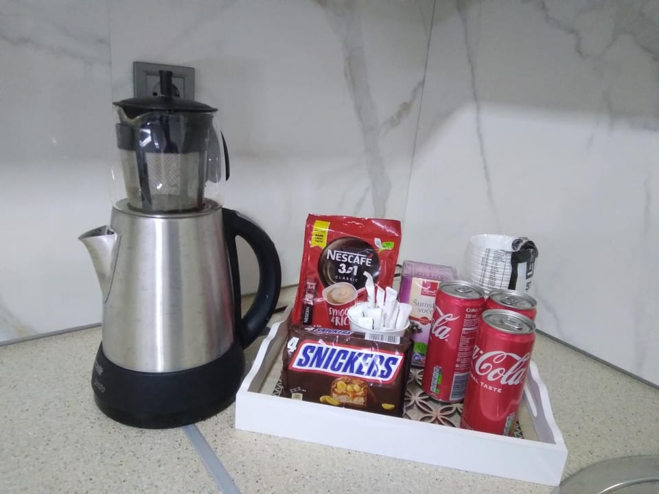 Coffee/tea facilities, Kitchen or kitchenette
