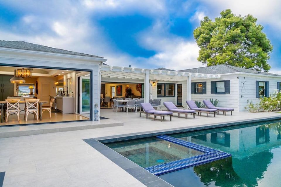 Walk to Beach Stunning Views La Jolla Shores House in La Jolla Shores