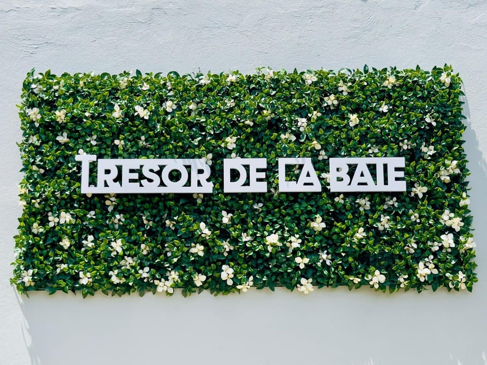 Property logo or sign