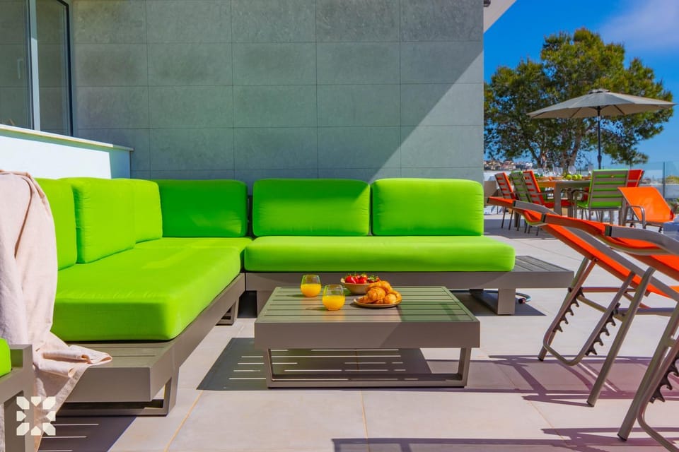 Patio, Day, View (from property/room), Balcony/Terrace, Living room, Seating area