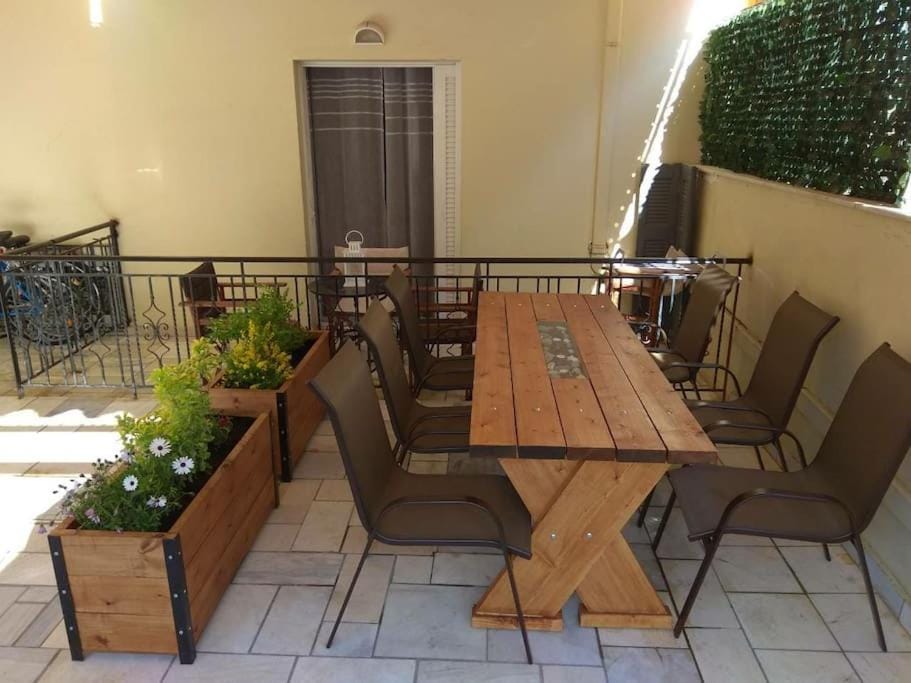 beach walk Apartment in Messenia