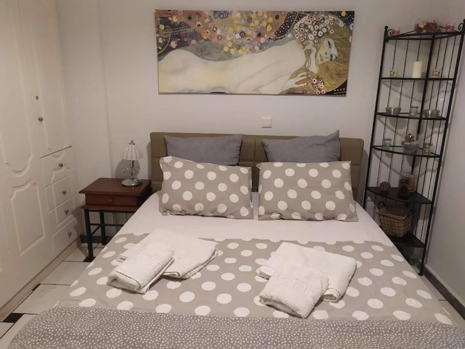 beach walk Apartment in Messenia