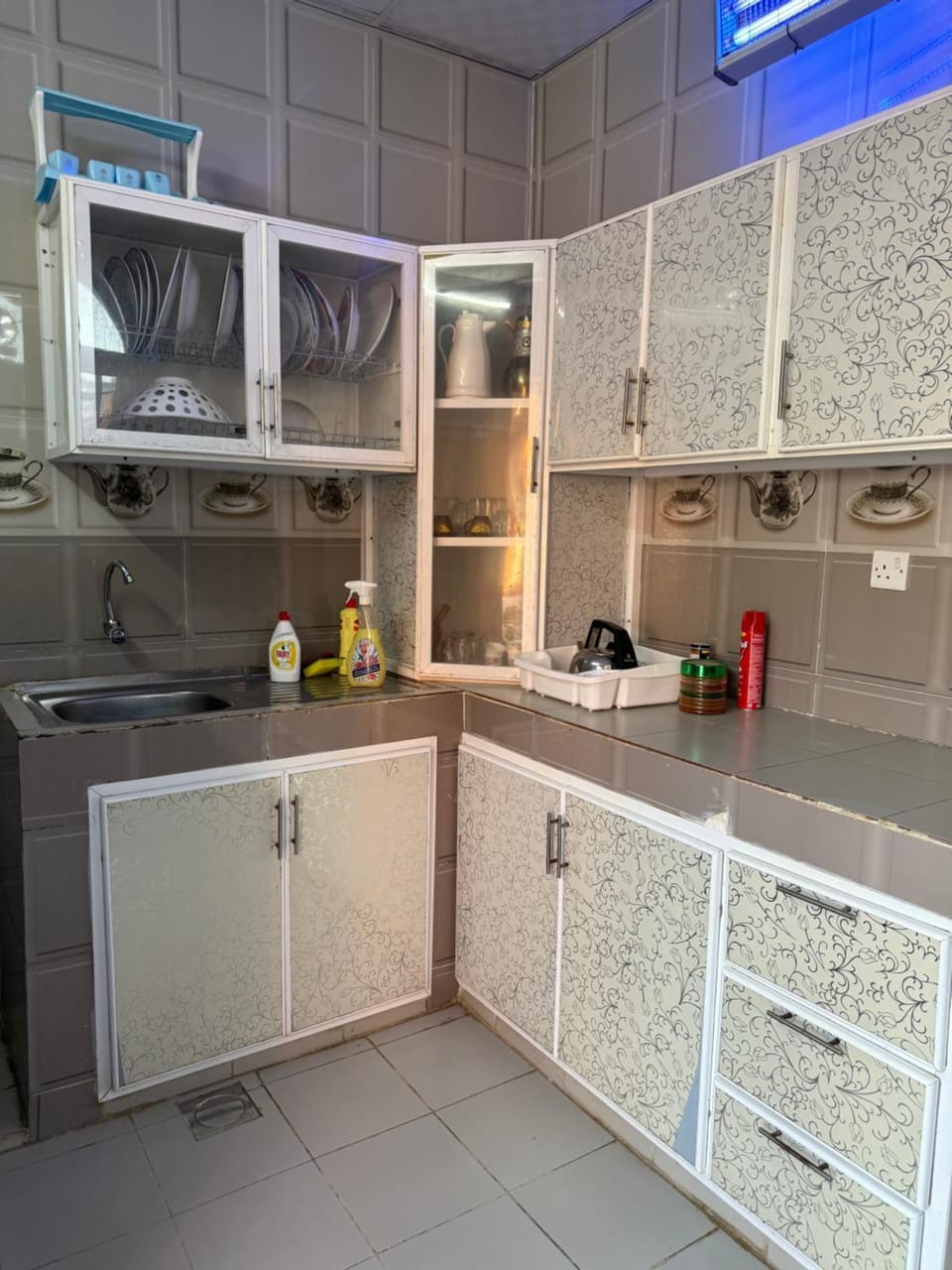 Kitchen or kitchenette