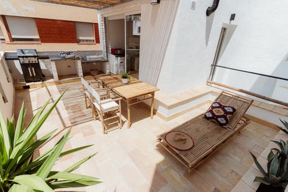 Patio, Balcony/Terrace, Kitchen or kitchenette, Living room, Seating area, Dining area