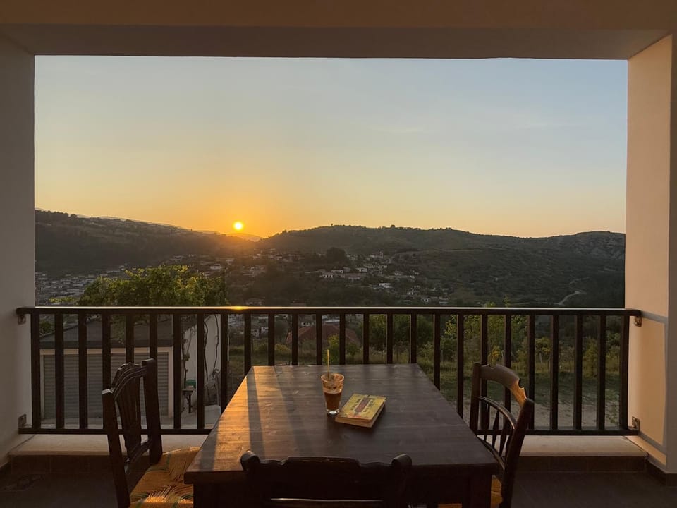 Natural landscape, View (from property/room), Balcony/Terrace, Mountain view, Sunset