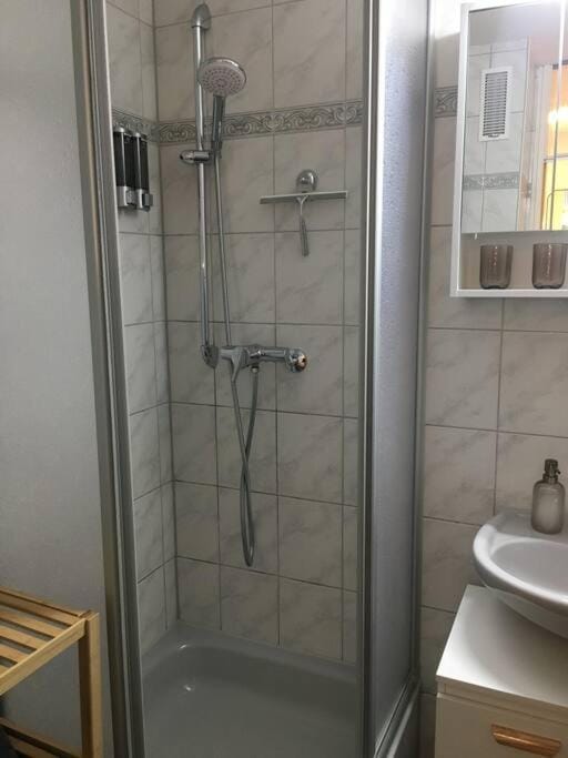 Shower, Bathroom