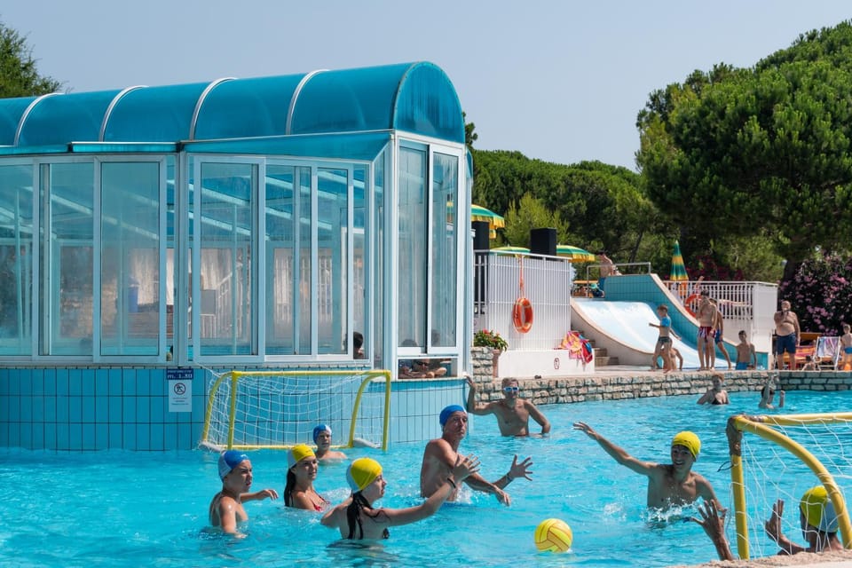 People, Aqua park, Swimming pool, Swimming pool, children, Family