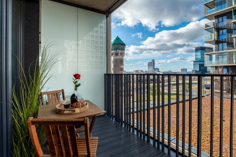 Balcony/Terrace, City view, Landmark view, Inner courtyard view, furniture