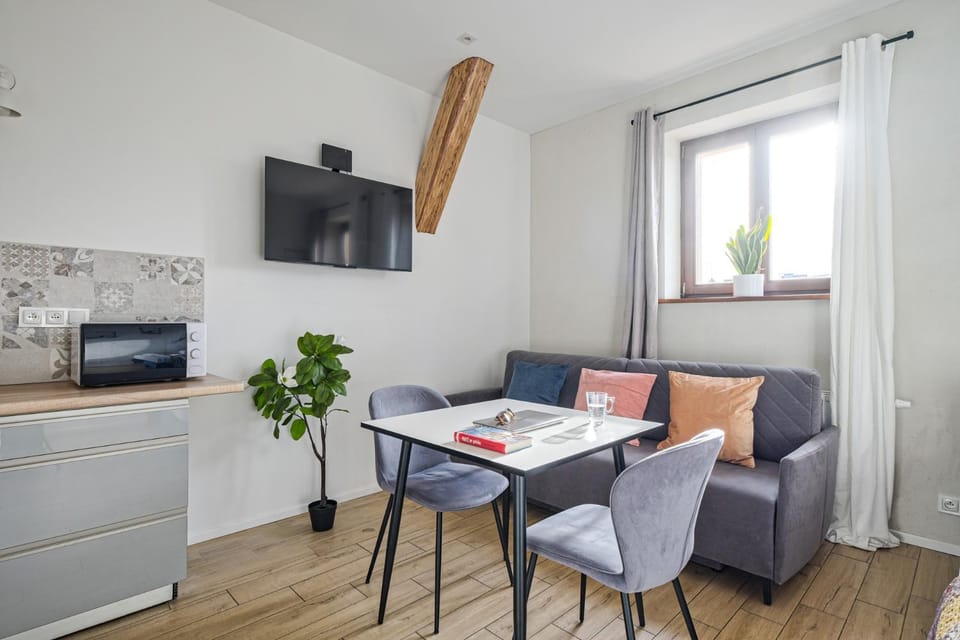TV and multimedia, Kitchen or kitchenette, Living room