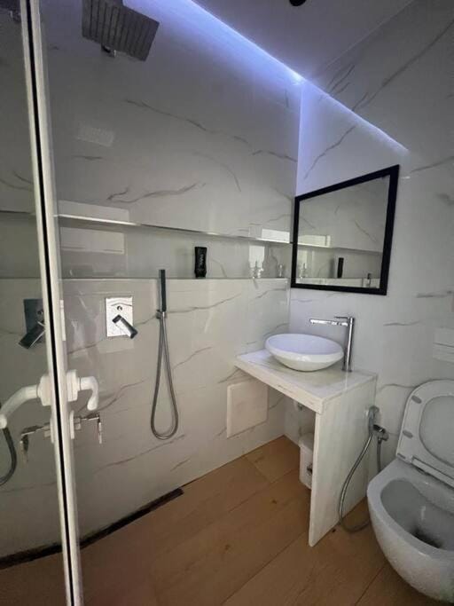 Central Studio Apartment in Tirana