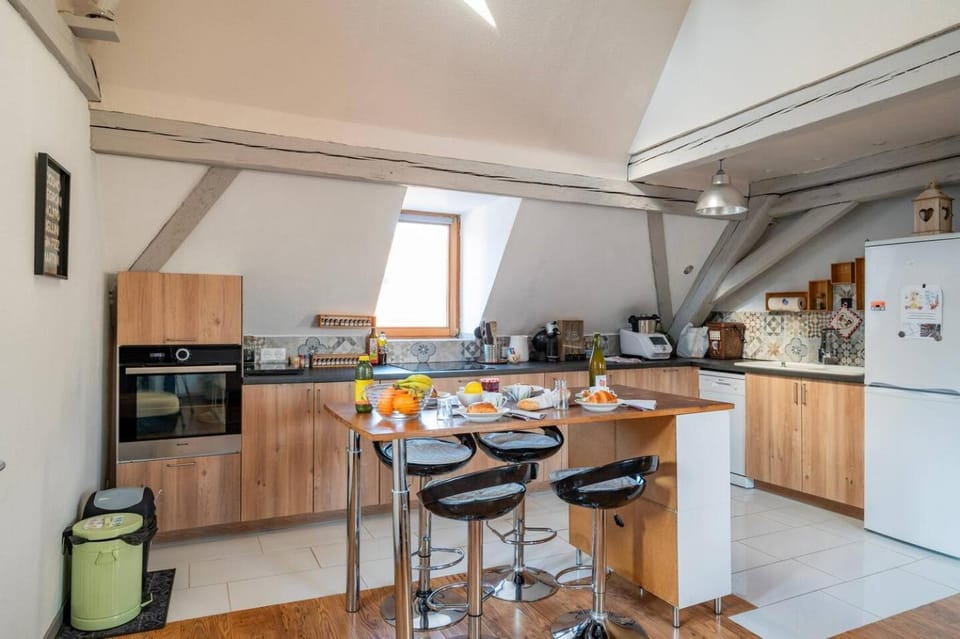 Coffee/tea facilities, Kitchen or kitchenette, Food and drinks, Food, minibar, oven, pet friendly, stove, toaster