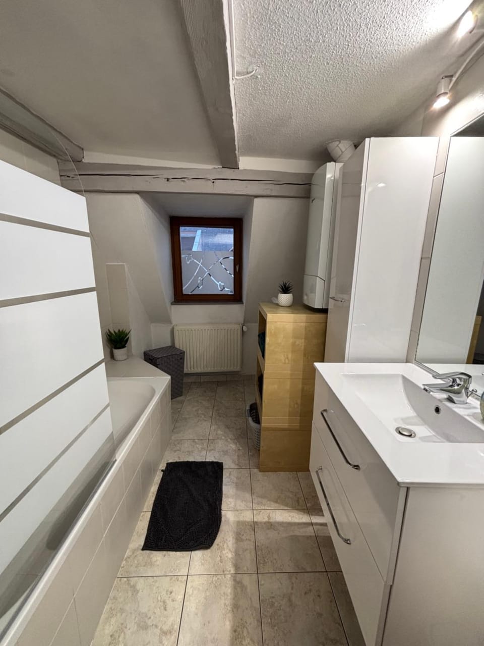 Bathroom, wardrobe
