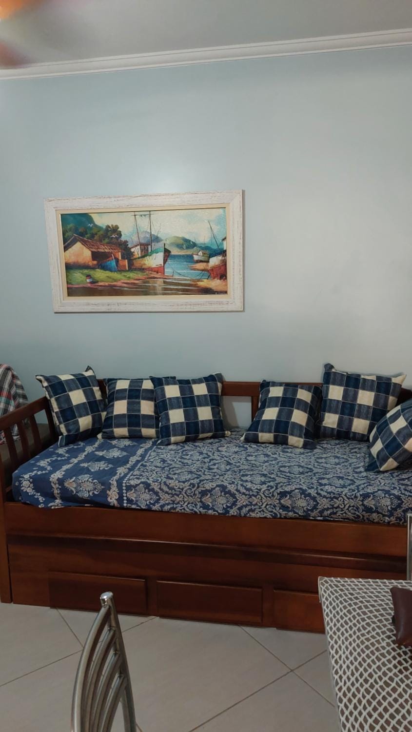Praia Grande, Canto do Forte, Apto ,2 noites seguidas , apenas 2 diárias com Wi-Fi Apartment in State of São Paulo