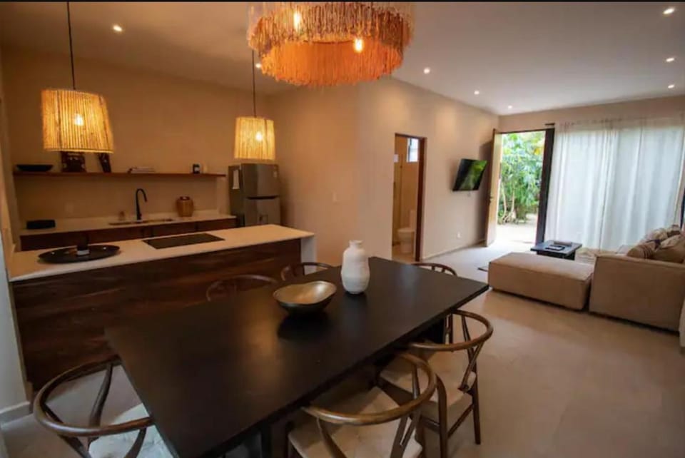 TOH Tulum - 2 Bedroom Apartments - Fiber WiFi Apartment in Tulum