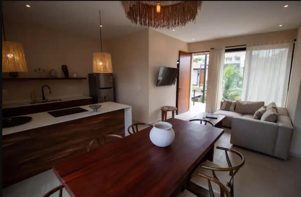 TOH Tulum - 2 Bedroom Apartments - Fiber WiFi Apartment in Tulum