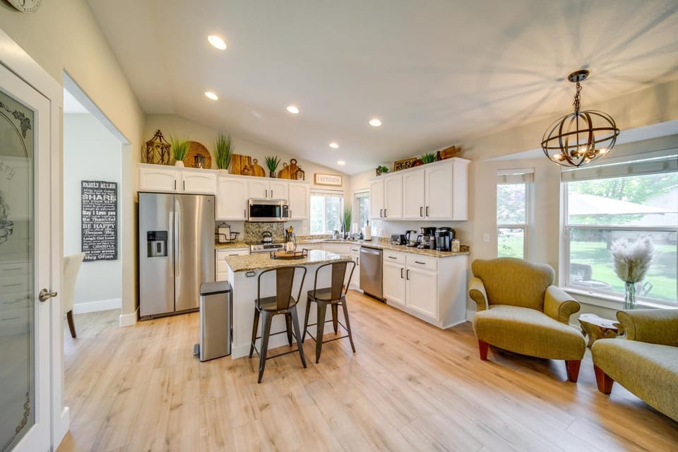 Coeur dAlene Vacation Rental about 4 Mi to the Lake! House in Coeur dAlene