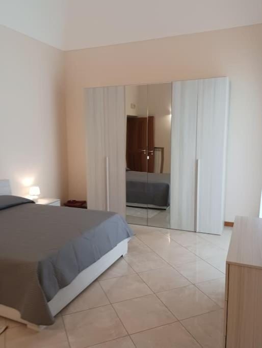 Bedroom, wardrobe