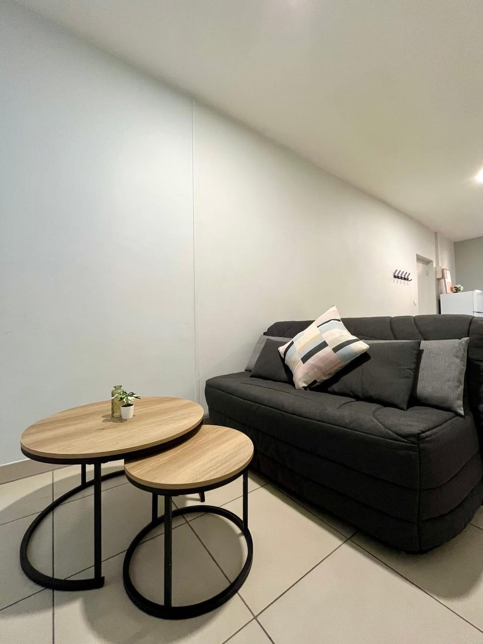 Bed, TV and multimedia, Living room, heating