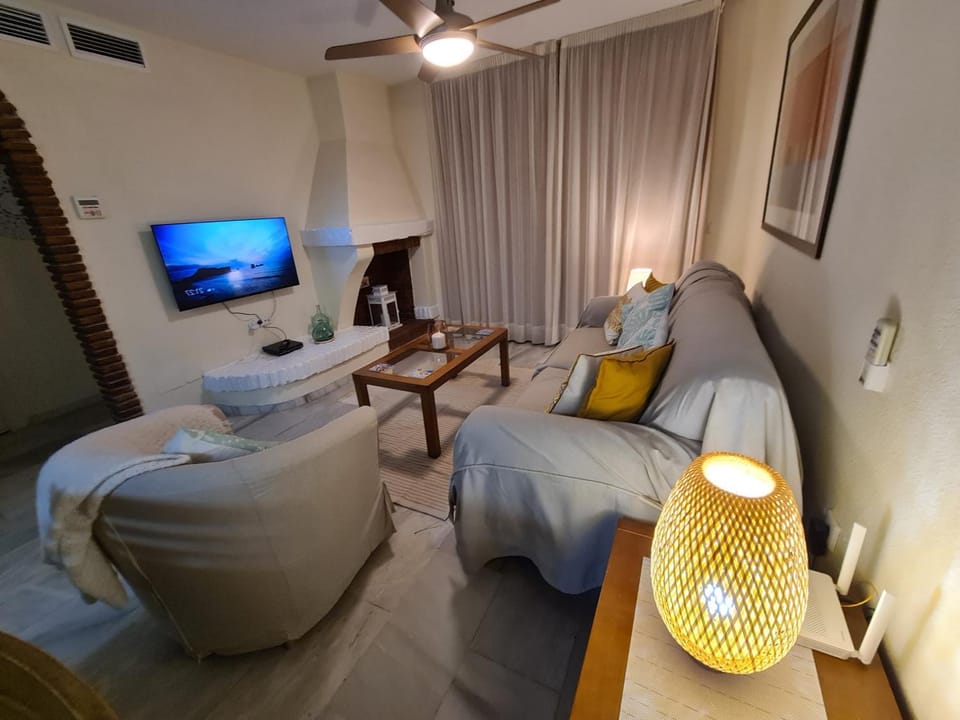 Communal lounge/ TV room, Living room