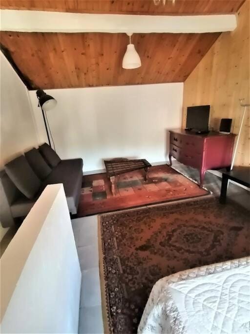 T2 indépendant dans villa. Apartment in French Riviera