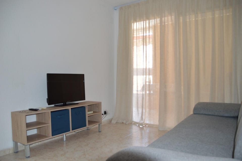 TV and multimedia, Photo of the whole room, Seating area