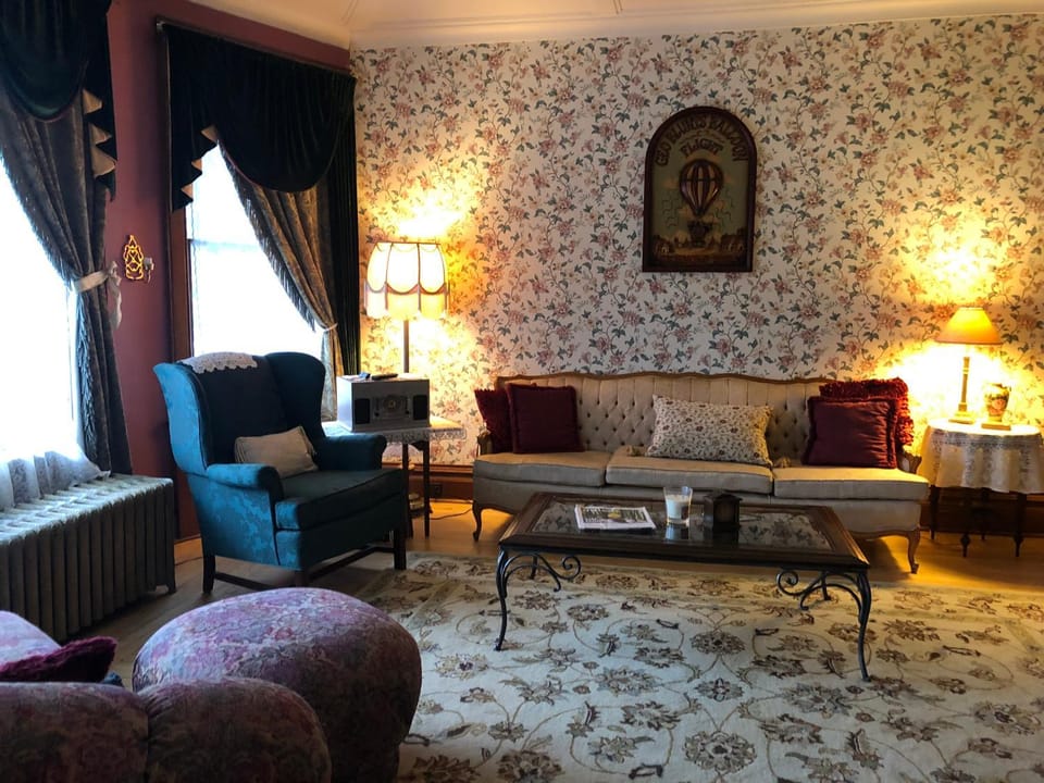 The Pembrooke Inn Bed and Breakfast in Sturgeon Bay