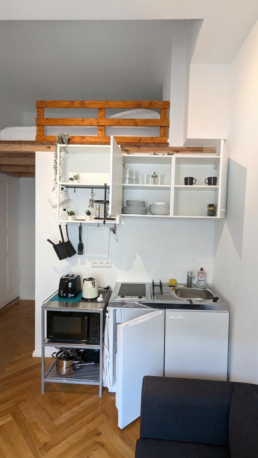 Central, cozy, designed 1-BR Apt at Akazienkiez Apartment in Berlin