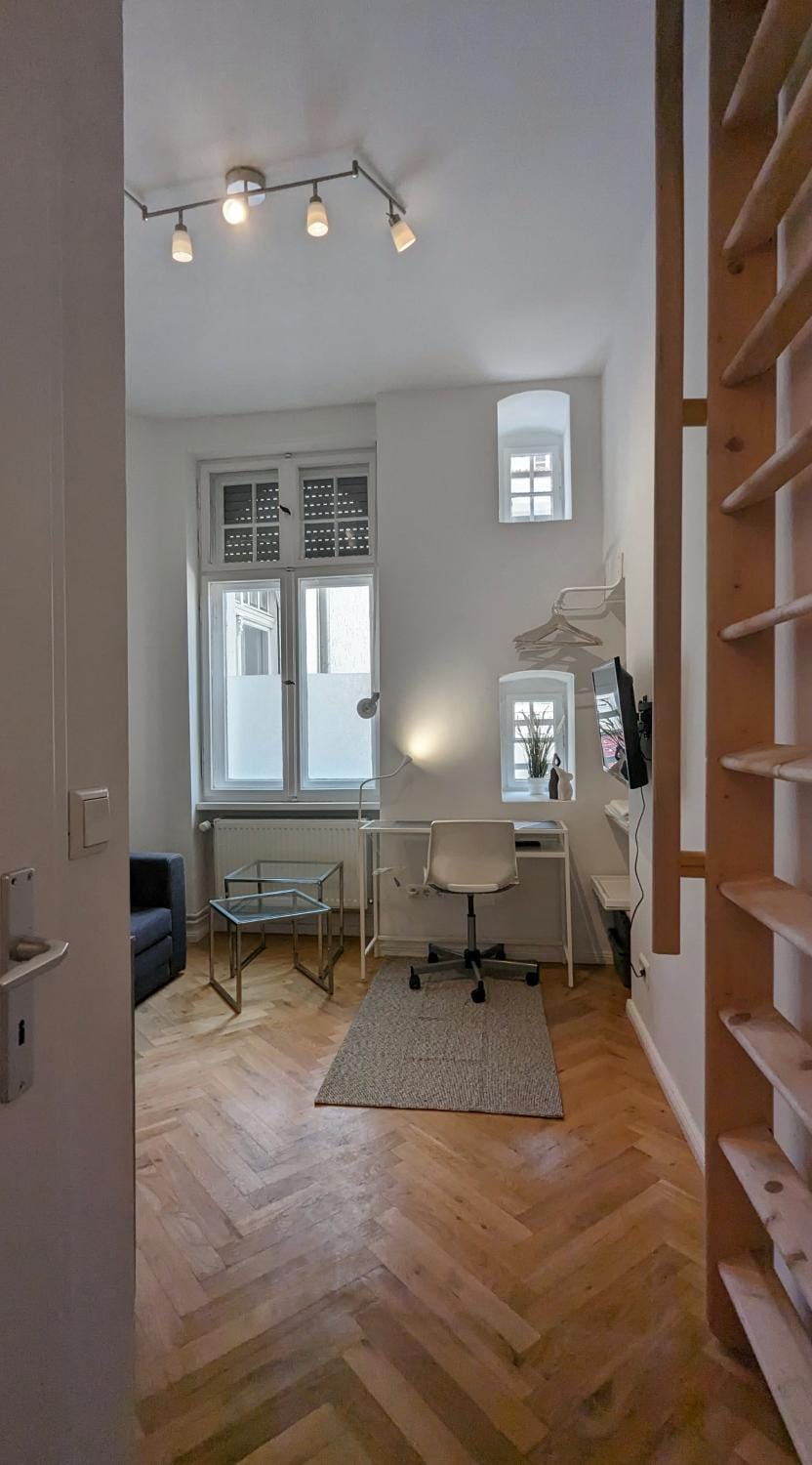 Central, cozy, designed 1-BR Apt at Akazienkiez Apartment in Berlin