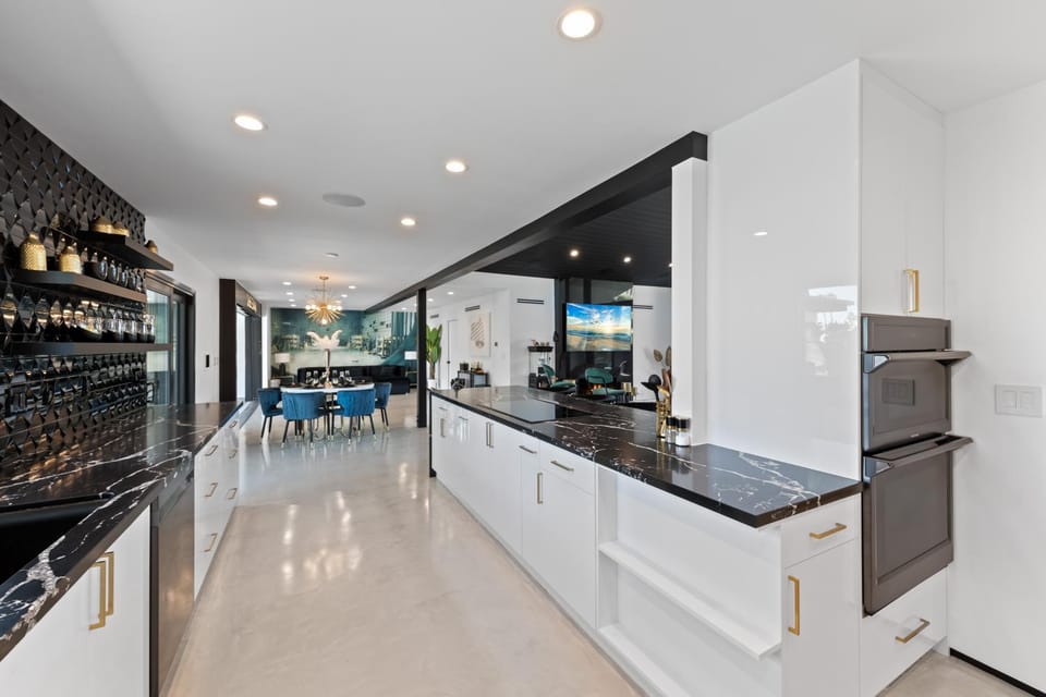 Kitchen or kitchenette, dishwasher, minibar, pet friendly, stove