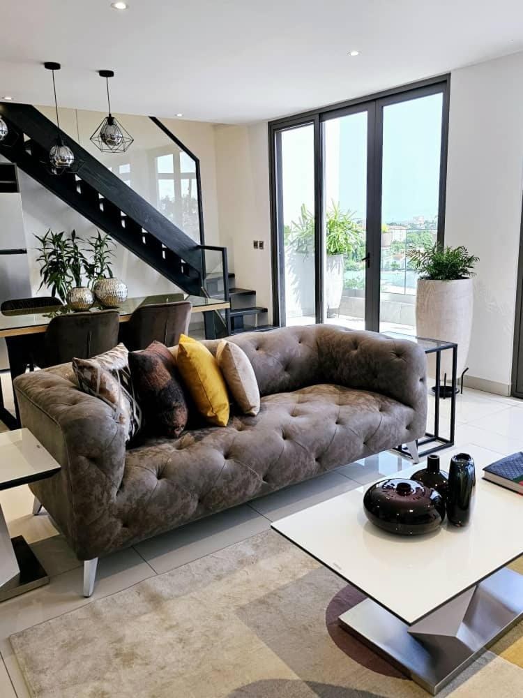 Luxury Apartment - The Lennox Apartment in Accra