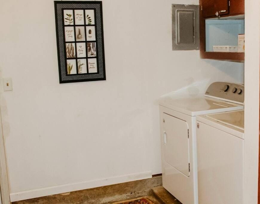 Muskogee Guest FavoriteHuge YardCoffee Bar! House in Muskogee