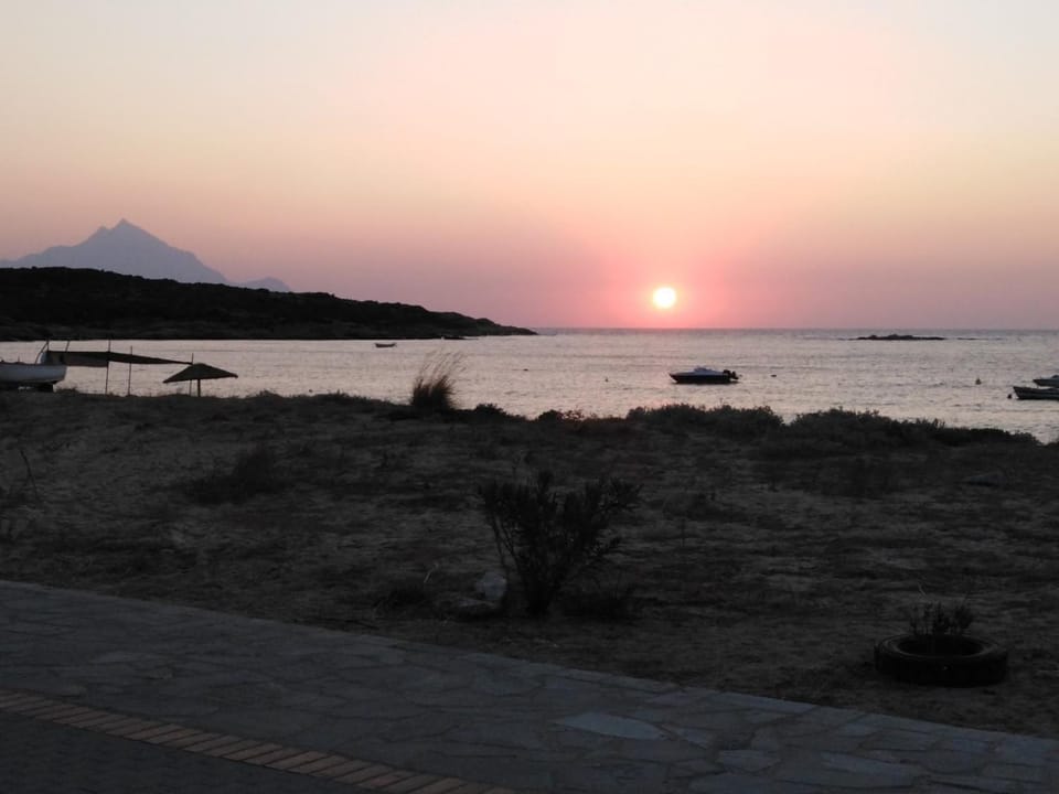 Nearby landmark, Day, Natural landscape, Beach, Mountain view, Sea view, Sunset