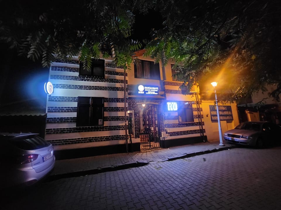 Karma caffe&rooms Apartment hotel in Bucharest