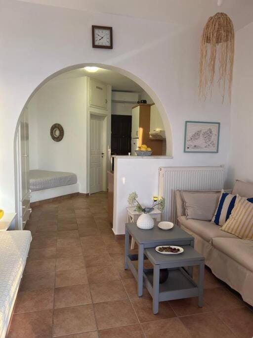 Grotta Sunset Escape Apartment in Naxos