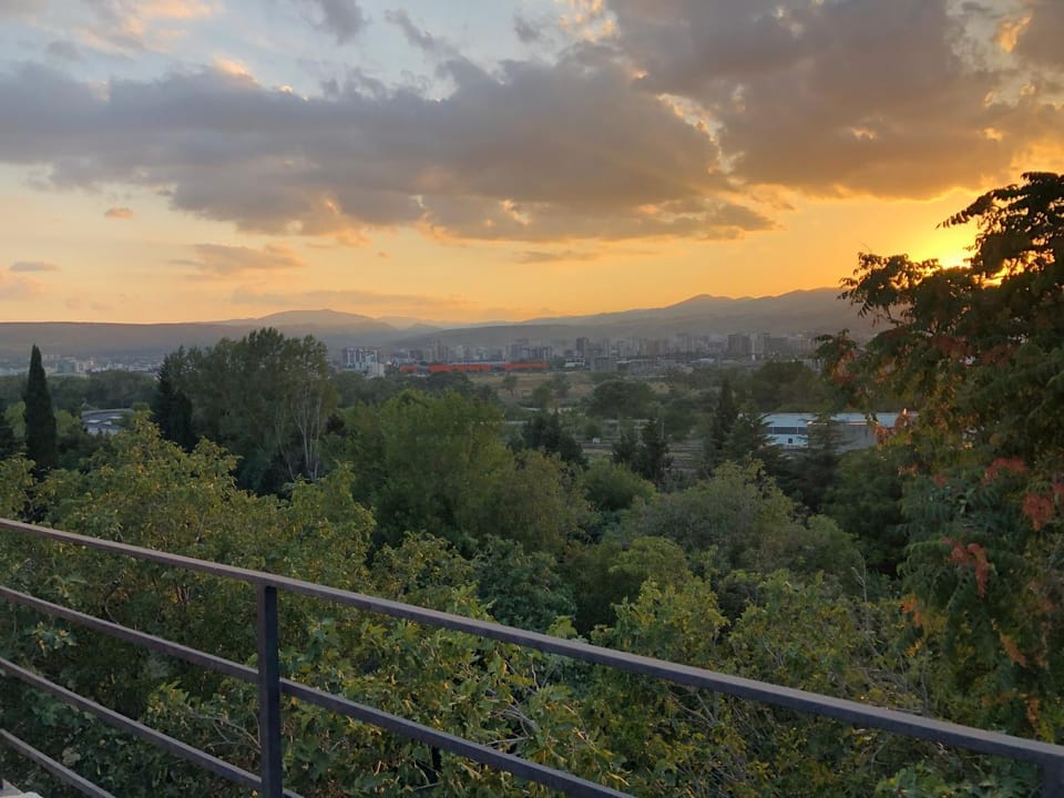 View (from property/room), City view, Garden view, Landmark view, Mountain view, River view, Street view