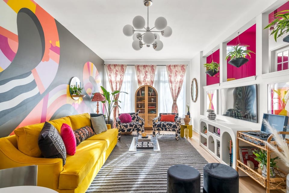 Living room, Seating area