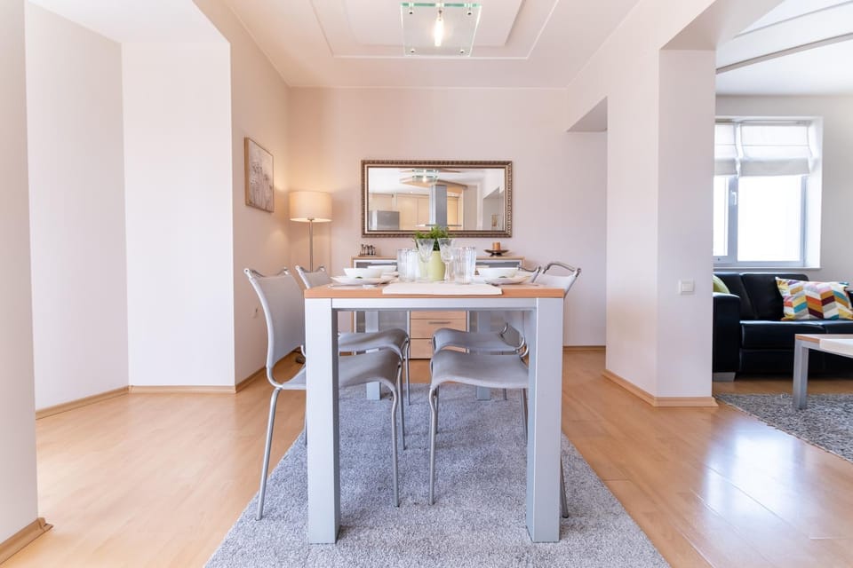 Living room, Seating area, Dining area