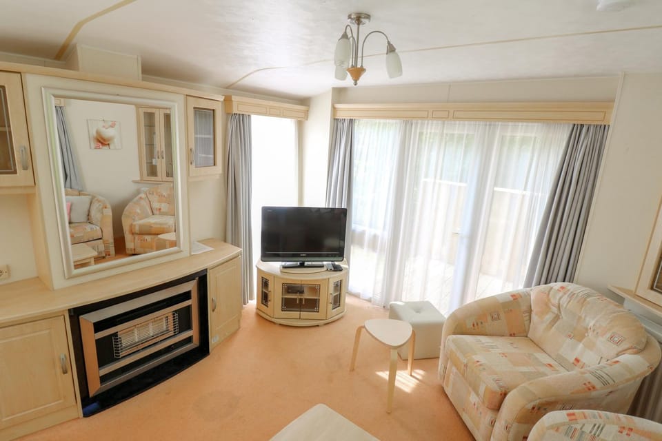 Hof Nieuwerkerk Chalet 2 Campground/ 
RV Resort in Zeeland, Netherlands