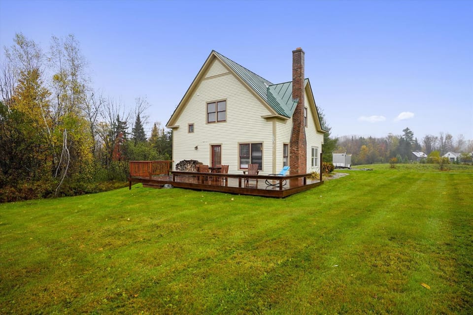 Hollow House House in Waterbury Center