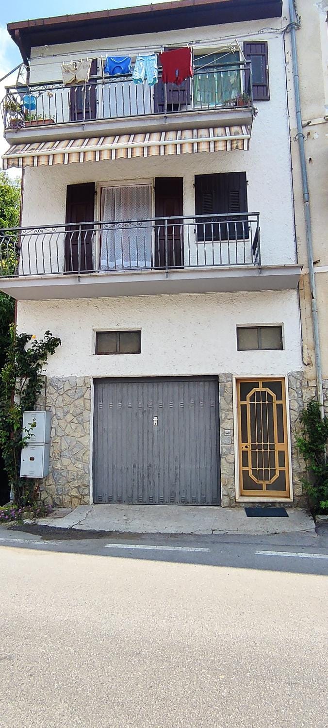 Property building, Balcony/Terrace