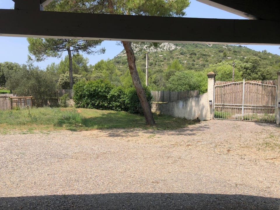 Spring, Day, Garden, Garden view, Parking